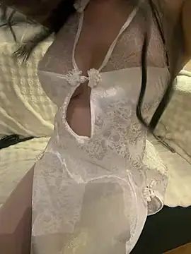 Mia-zhan online show from April 25, 9:23 pm