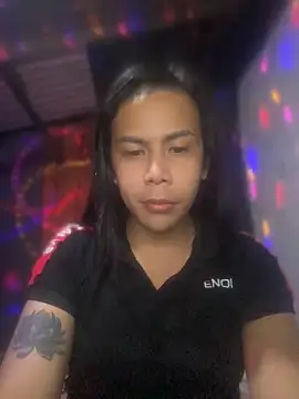 BriannaCruz24 online show from April 23, 12:12 pm