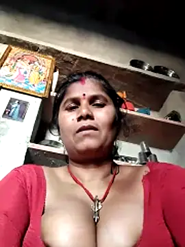 Hot di97 online show from April 22, 3:03 am