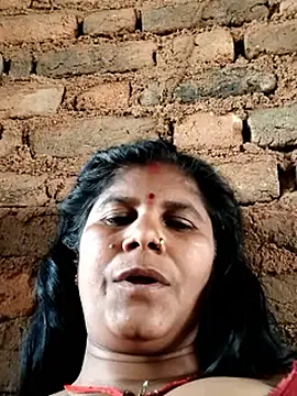 Hot di97 online show from April 23, 3:03 am