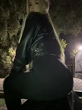 AlyssaFoxx  online show from April 25, 6:38 pm