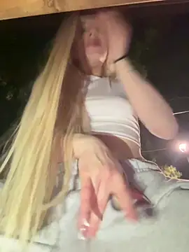AlyssaFoxx  online show from June 3, 8:03 pm
