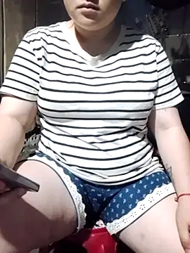 Zoe-666 online show from May 2, 10:18 am