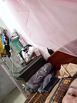 Phoebe-e online show from April 20, 11:08 pm