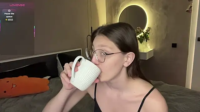 ChrisAmott online show from April 23, 4:09 pm