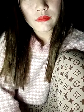 natra0033 online show from February 11, 3:46 pm