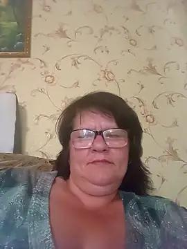 NysiOlsen online show from June 27, 12:33 pm