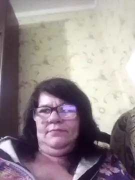 NysiOlsen online show from April 18, 7:51 pm