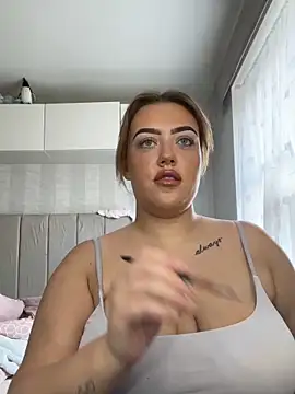 Princess-ivyxoxo online show from June 19, 12:41 pm