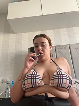 Princess-ivyxoxo online show from June 25, 9:35 am