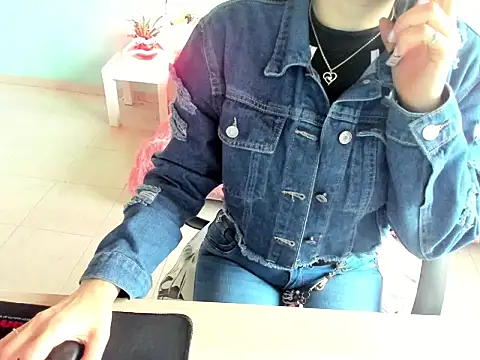 talia mystic online show from June 5, 1:06 pm