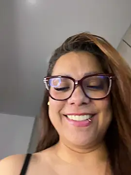 Pretty  Milf online show from June 10, 12:59 pm