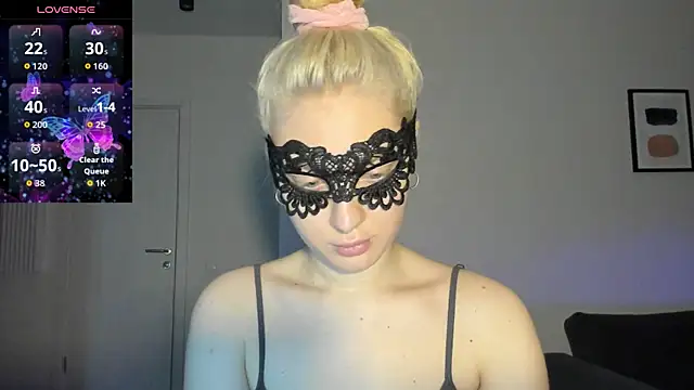 Polly Skil online show from June 16, 6:31 pm
