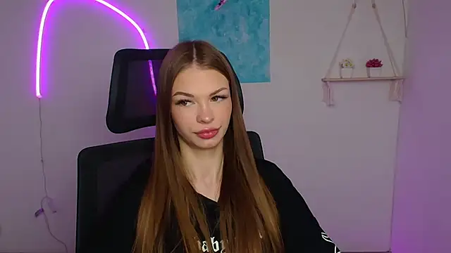 Lina Loveuu online show from April 21, 11:28 am