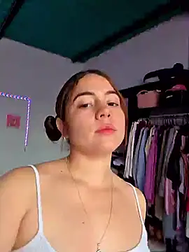 dani ferreer1 online show from April 28, 9:29 pm