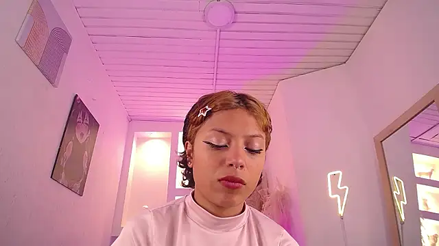 melodyy as online show from February 17, 1:21 pm