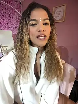 AngelPinkk  online show from July 8, 3:20 am