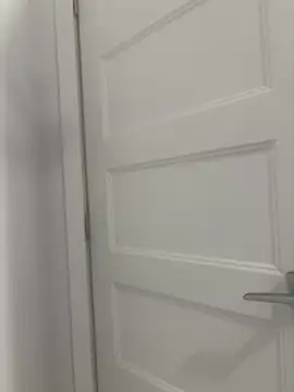 icelyne 2001 online show from April 21, 10:33 am