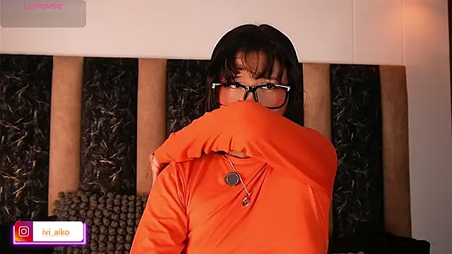 Ivi Aiko online show from April 25, 11:13 pm