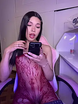 DollCamila online show from April 22, 2:25 pm