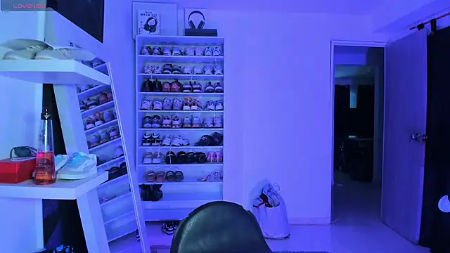 Amberprincess2 online show from March 11, 1:03 pm