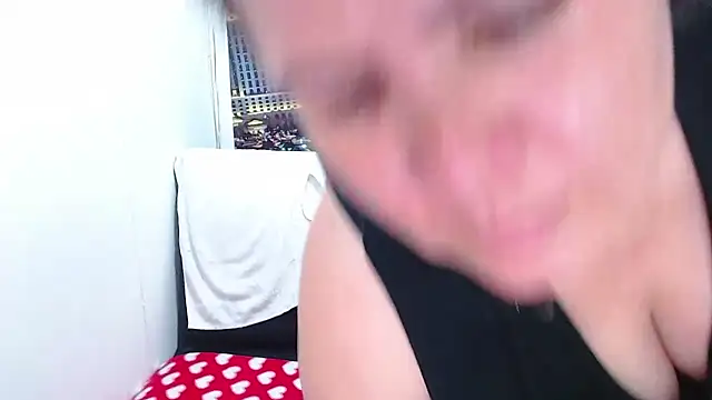 tila nastyy online show from April 25, 1:25 pm