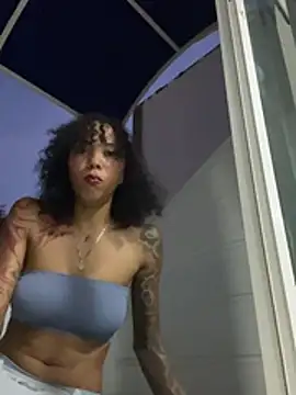 LizStorm  online show from June 1, 11:38 pm