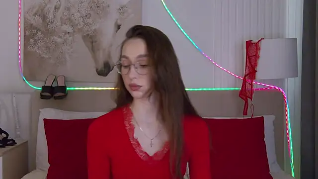 Emily Simon online show from April 22, 5:26 am