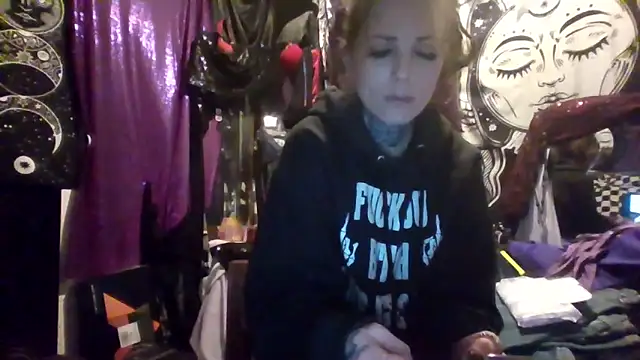 allymoon1369 online show from April 22, 11:07 am