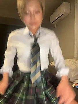 BADBITCHISAKI online show from February 4, 1:03 pm