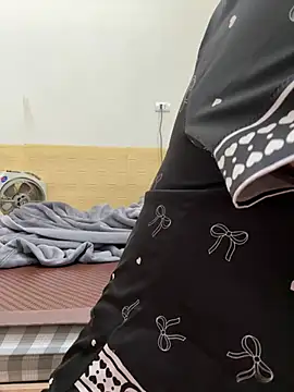 Donna9696 online show from April 19, 9:31 am