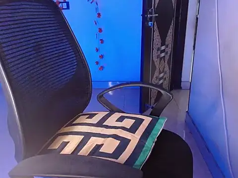 Im Iriss online show from February 23, 3:11 pm