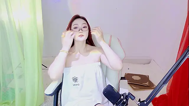 luna-168 online show from June 9, 9:20 am