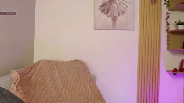 chloe peach  online show from April 24, 1:25 pm