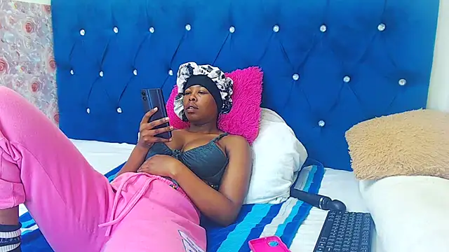Sexy Baddie online show from June 28, 12:23 pm