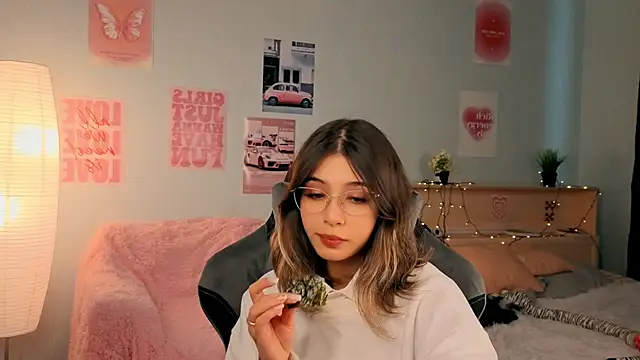 dinnerwithflowers online show from April 28, 1:15 pm