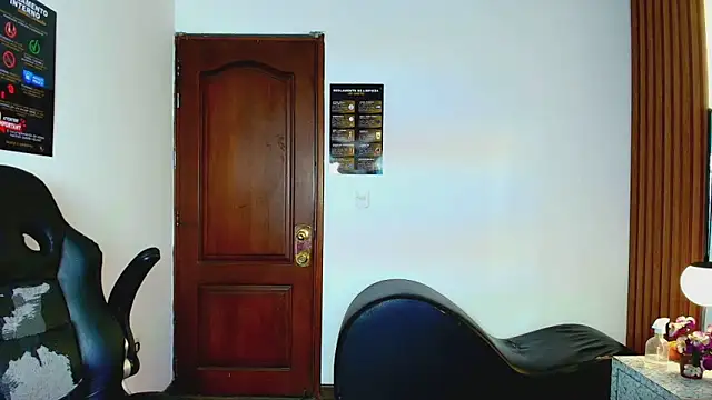 Ambarross  online show from April 23, 2:19 pm