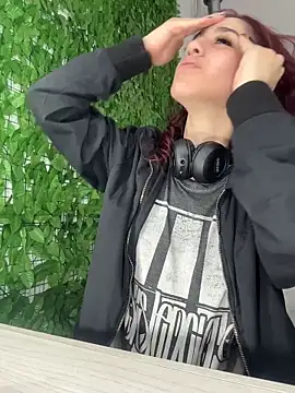 elodie rouge online show from March 23, 11:38 am