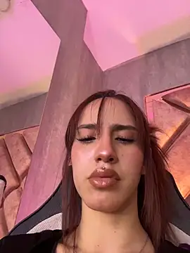 elodie rouge online show from April 23, 12:29 pm