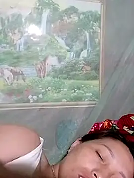 Gummiesu online show from April 20, 10:02 pm