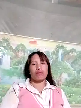 Gummiesu online show from April 23, 2:08 pm