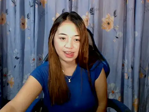 pinay mayahiga online show from April 27, 5:32 pm