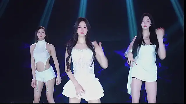 SuperGirl-100 online show from March 9, 11:24 am