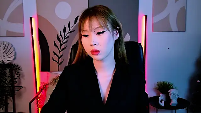 SarahRice online show from March 12, 6:43 pm