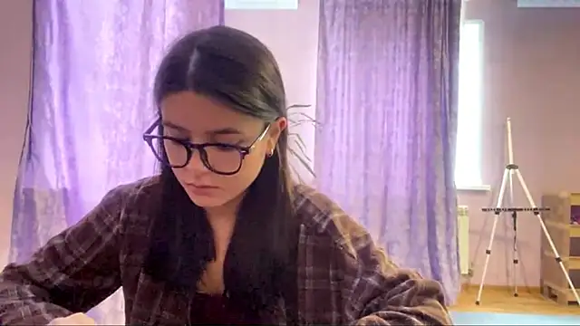 SaintMari online show from April 28, 2:10 pm