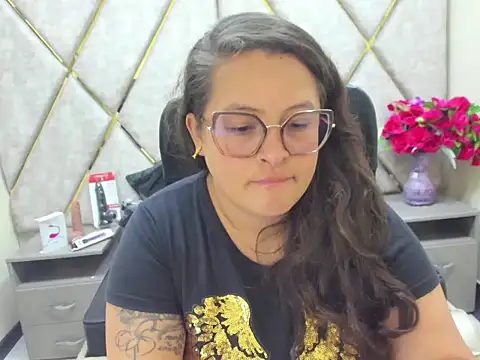 Sarah Boobs  online show from April 24, 3:31 am