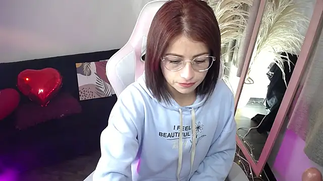 teylo80as online show from April 17, 12:29 pm