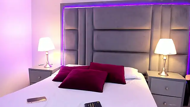 KendalFoxx online show from April 22, 12:24 pm