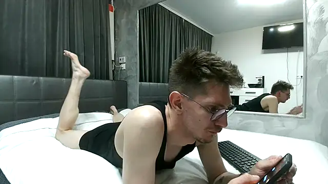 Crista-Elio online show from April 27, 5:54 pm