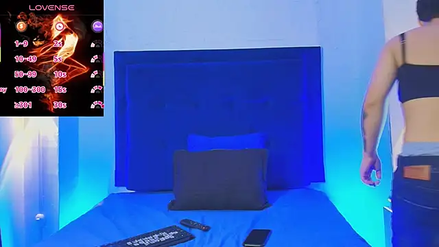 Parker Noah online show from February 3, 7:40 pm